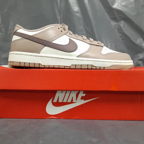 BOXED PAIR OF NIKE DUNK LOW SHOES IN SAIL/PLUM ECLIPSE SIZE UK 8