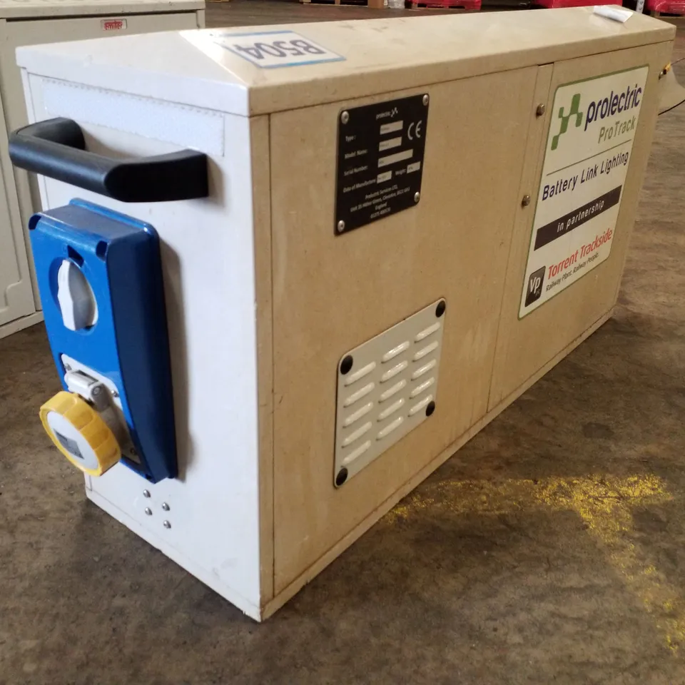 PROTRACK LIGHTING BATTERY POWER PACK