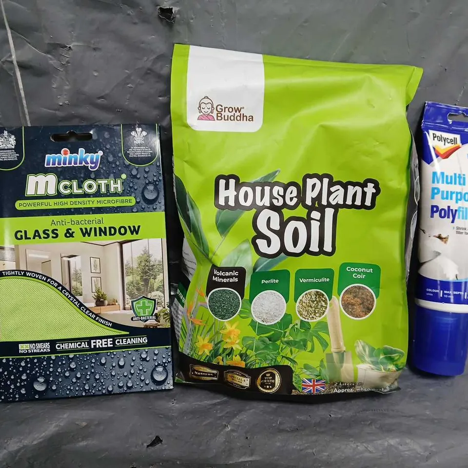 BOX OF APPROXIMATELY 12 ASSORTED ITEMS TO INCLUDE - POLYCELL, HOUSE PLANT SOIL , MINKY  CLOTH ETC