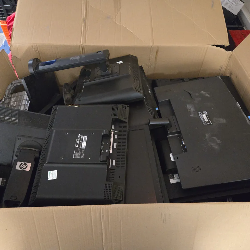 LARGE QUANTITY OF ASSORTED MONITORS - COLLECTION ONLY 