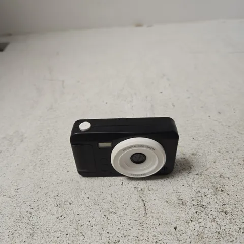 HD DIGITAL CAMERA – ,BLACK (BOXED)