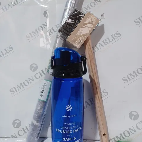 BOX OF APPROXIMATELY 20 ASSORTED HOUSEHOLD ITEMS TO INCLUDE WATER BOTTLE, HAND WEED BRUSH, GLASS FILM PRIVACY PROTECTION