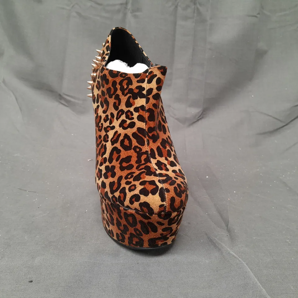 BOX OF APPROXIMATELY 10 BOXED PAIRS OF CASANDRA PLATFORM WEDGES IN LEOPARD PRINT - VARIOUS SIZES