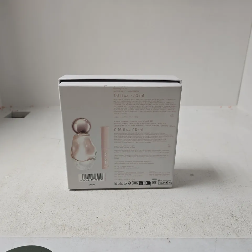 KYLIE JENNER COSMIC 2 ITEM SET BOXED