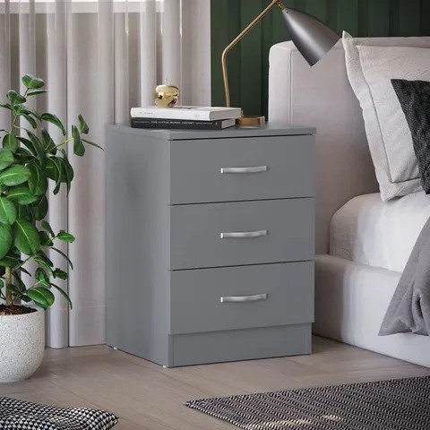 BOXED MAYBERY 3-DRAWER BEDSIDE TABLE NIGHTSTAND - GREY (1 BOX)