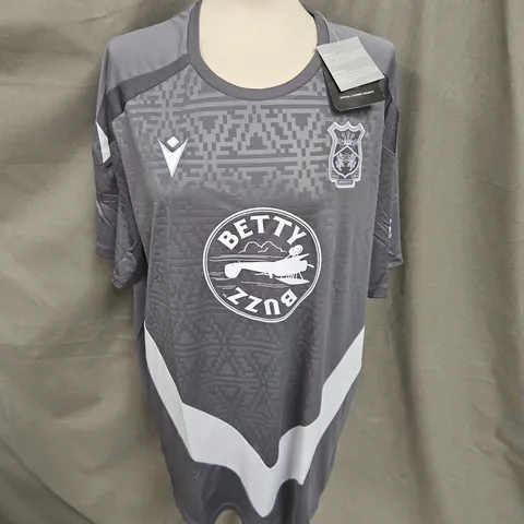 MACERON WREXHAM M24.25 TRAINING STAFF SHIRT IN ANTHRACITE SIZE 4XL