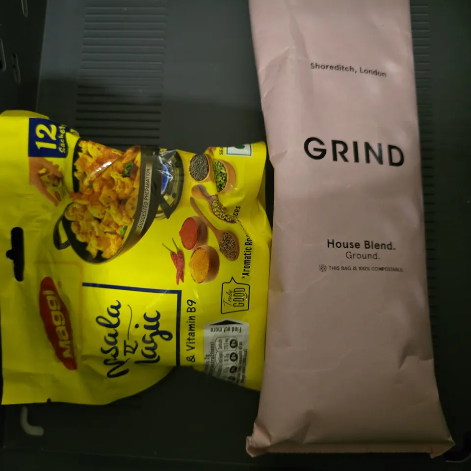 APPROXIMATELY 5 ASSORTED FOOD & DRINK ITEMS TO INCLUDE - SANPELLEGRINO ARANCIATA , GRIND HOUSE BLEND , LAILA COCONUT OIL ETC