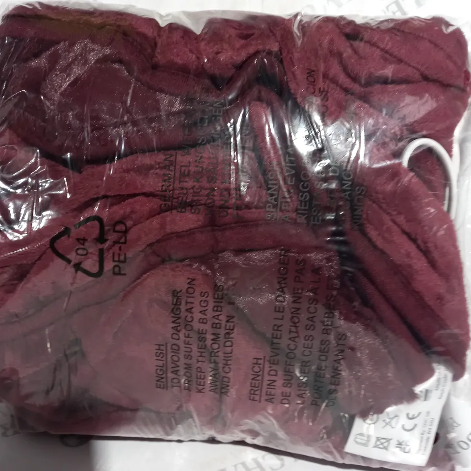 BOXED COZEE HOME VELVETSOFT HEATED THROW IN SHIRAZ WINE