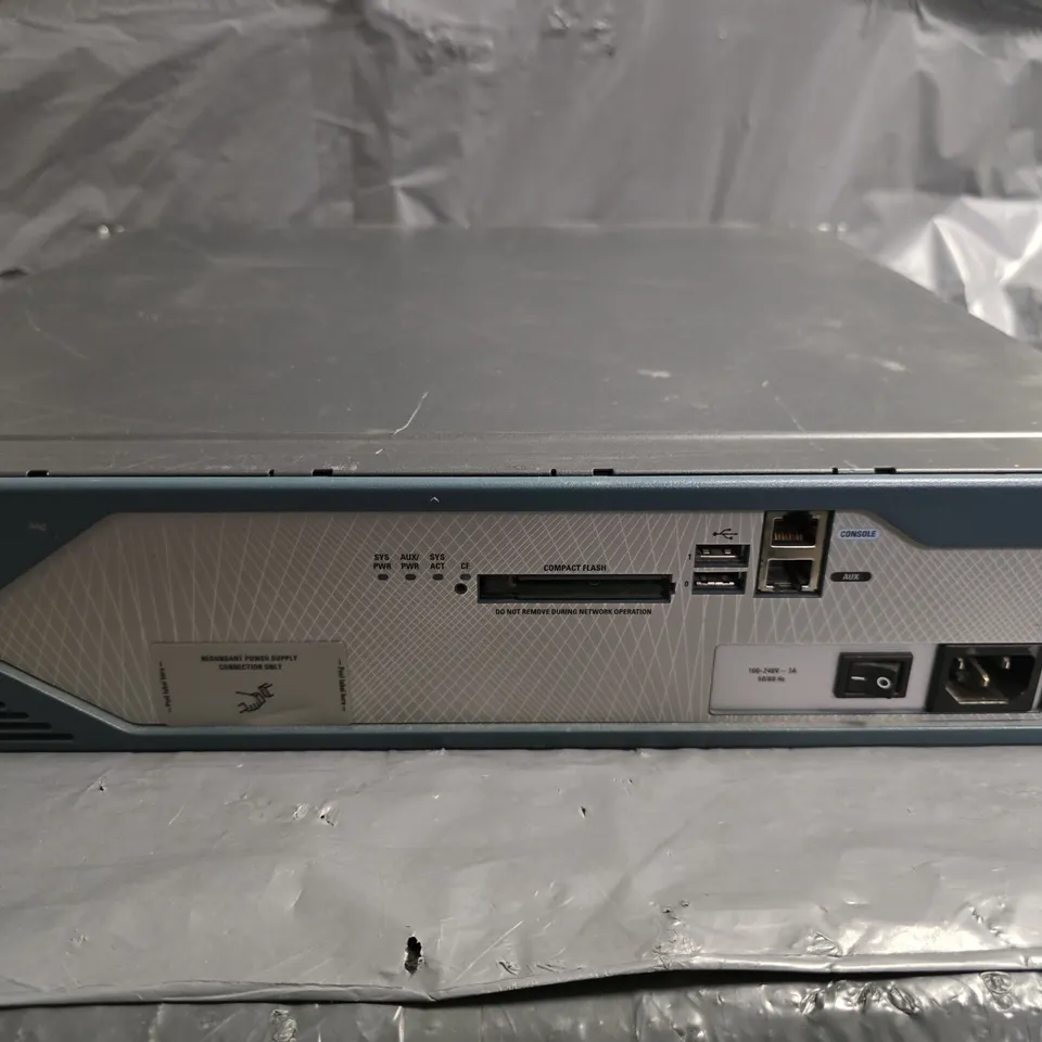 CISCO 2821 SERVICES ROUTER
