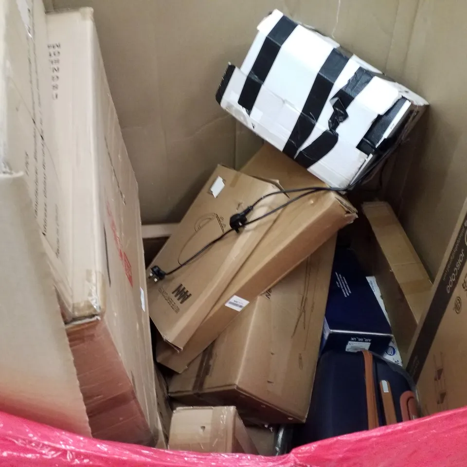 PALLET OF ASSORTED PRODUCTS INCLUDING TOILET SEAT COVER, CEILING FAN, PREMIUM KING AIR BED, ALUMINIUM STEP STOOL