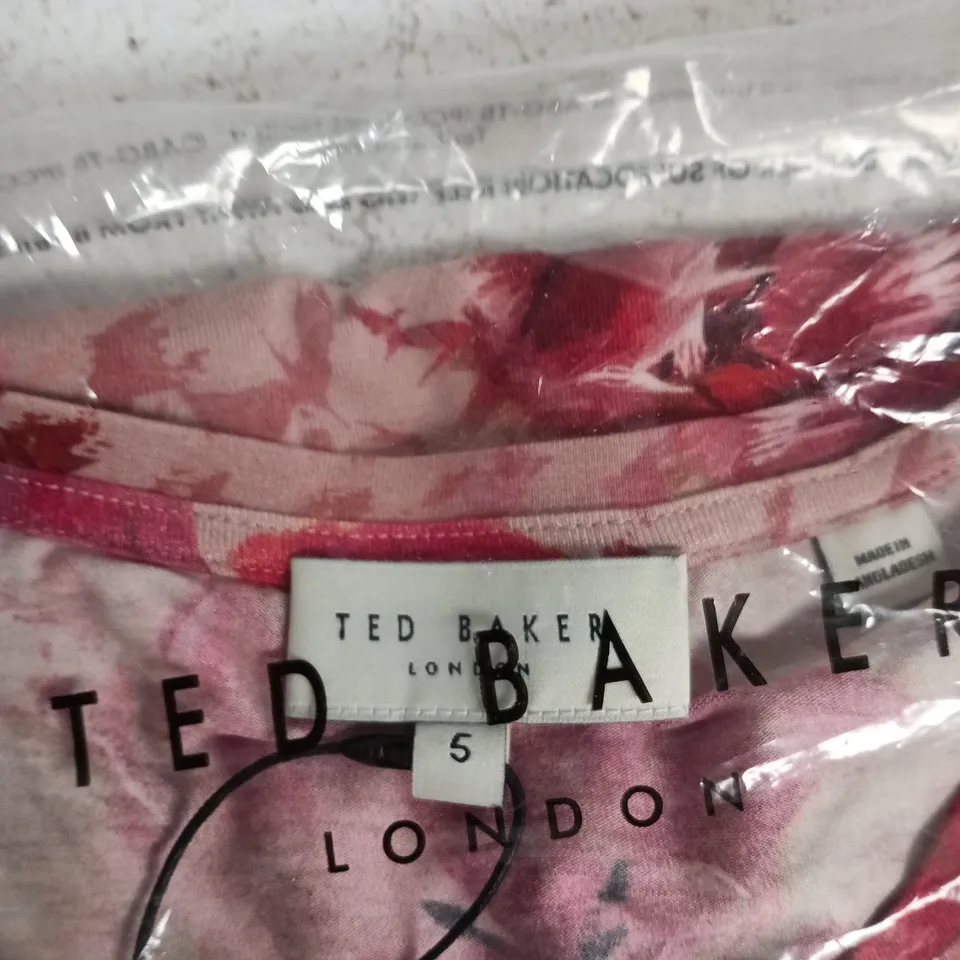 TED BAKER LONDON FLORAL TEE – PINK, UK 16 (WOMEN’S TOP)