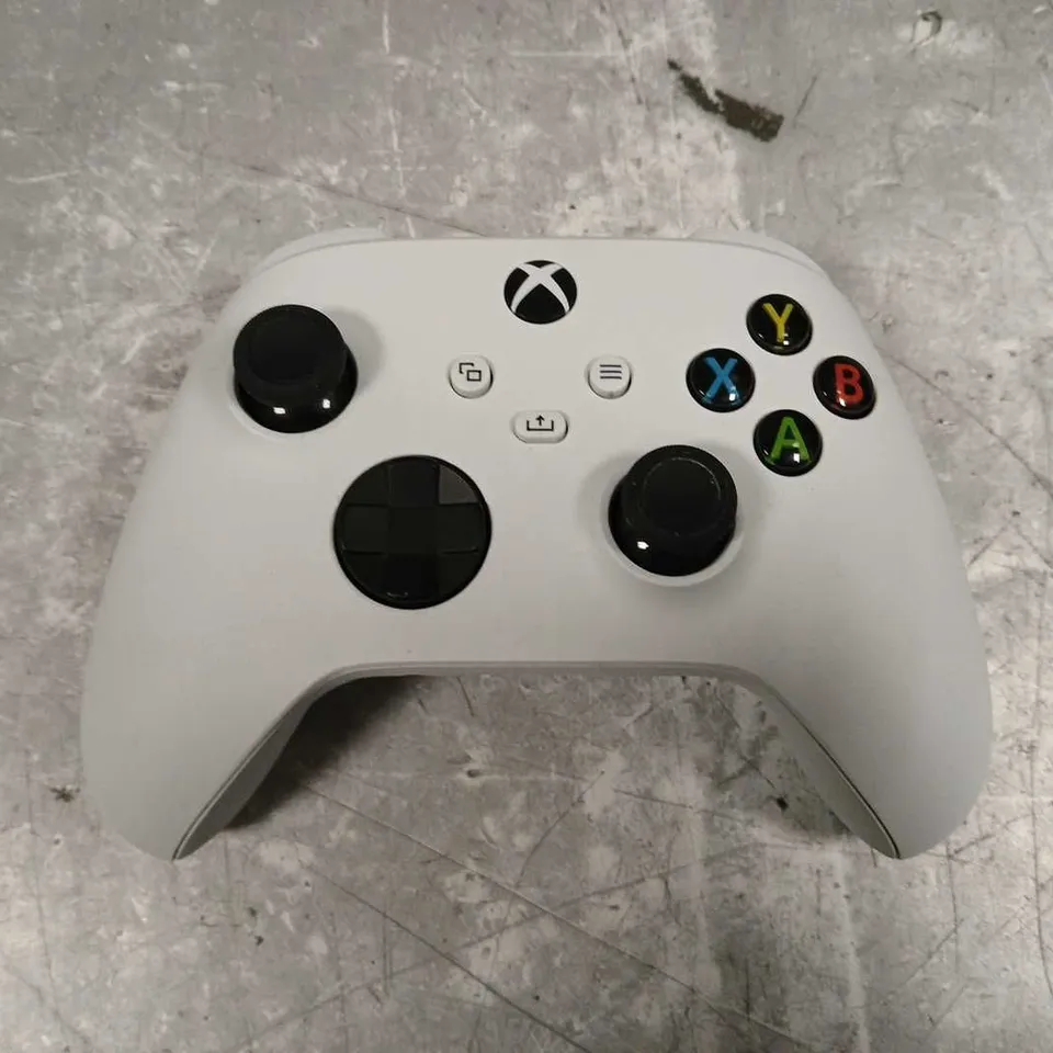 BOXED XBOX WIRELESS CONTROLLER