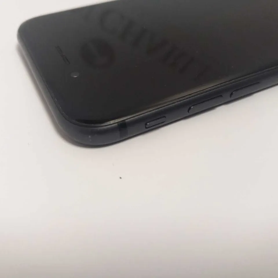 APPLE IPHONE 8 IN BLACK - LOCKED TO ICLOUD