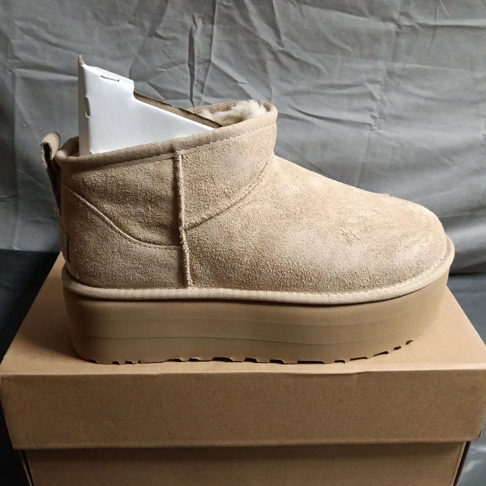 UGG SUEDE ANKLE BOOTS WITH SHEARLING LINING – WOMEN'S - UK SIZE 6