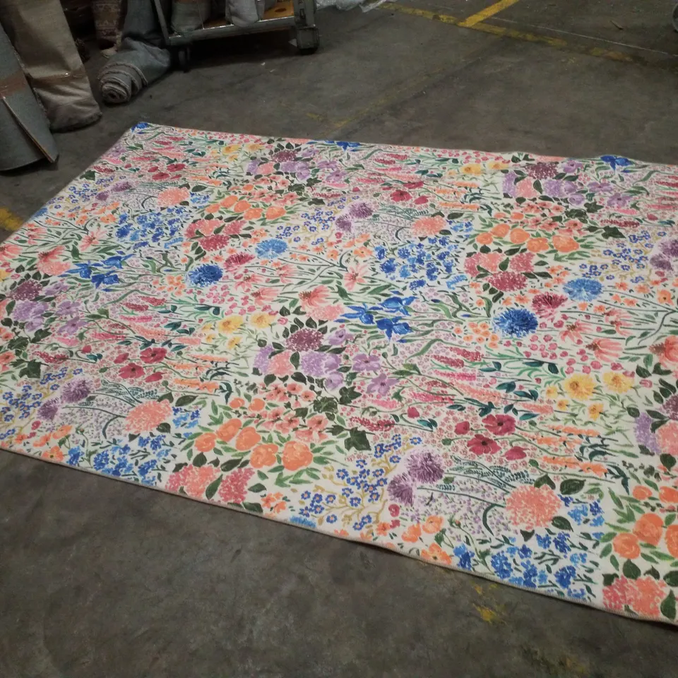 QUALITY DESIGNER AREA RUG - APPROXIMATELY 195×280CM