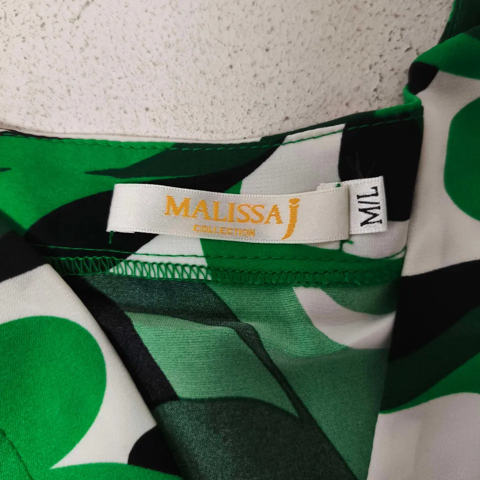 BOX OF APPROXIMATELY 25 MALISSA J COLLECTION WOMEN'S DRESS – GREEN ABSTRACT PRINT SIZE M/L