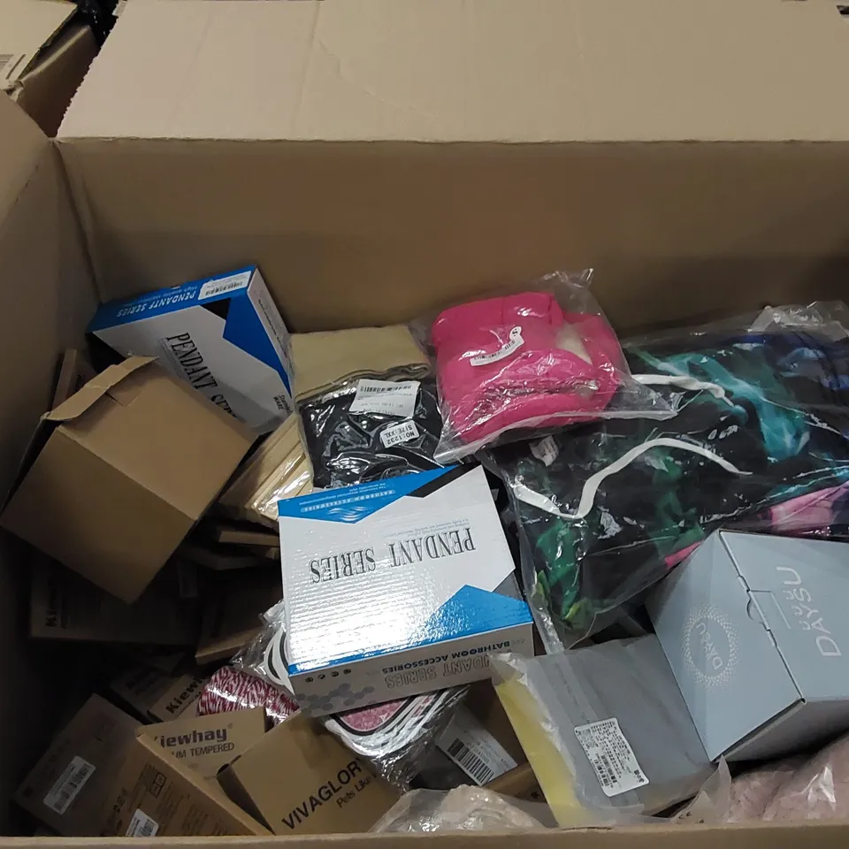 PALLET OF ASSORTED ITEMS INCLUDING: BBQ GRILL TOOLS HALLOWEEN DECORATIONS, SCOURERS, 2023 DIARY, DVD SET, PHONE CASE, MENS SWIMING SHORTS, TWINE STRING, UNO CARDS