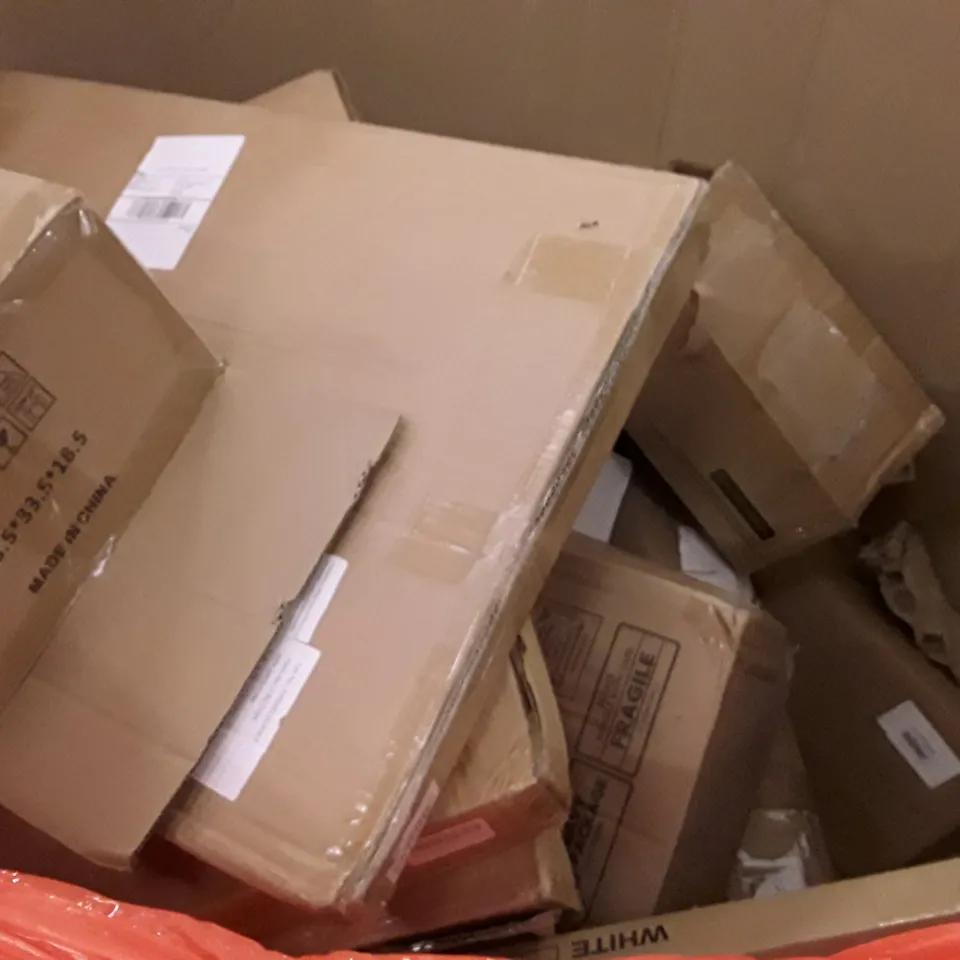 PALLET OF ASSORTED PRODUCTS INCLUDING STEP LADDER, PARASOL BASE, HOMIDEC DRYING RACK, AIR FRYER WITH VISIBLE WINDOW