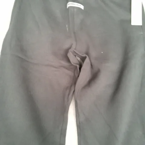 ESSENTIALS FEAR OF GOD JOGGERS IN BLACK SIZE SMALL