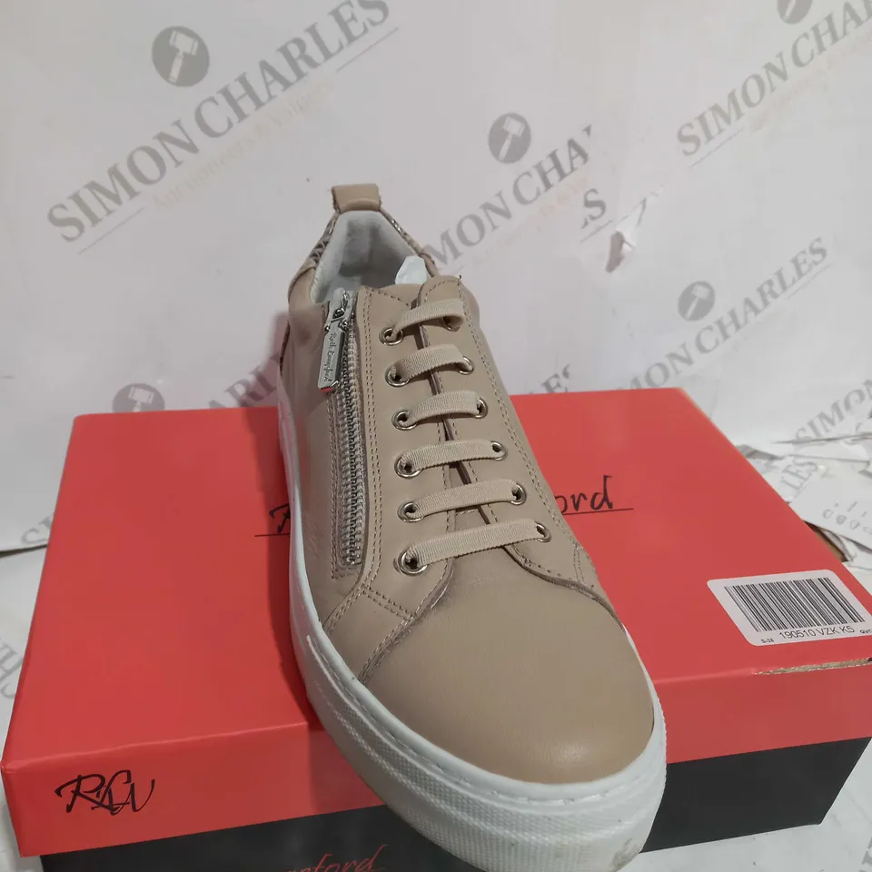 BOXED PAIR OF RUTH LANGSFORD ZIP DETAIL BEIGE LEATHER TRAINERS - SIZE 5