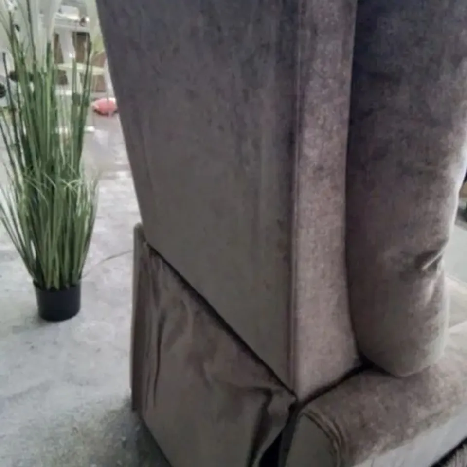 BRAND NEW BOXED JOYNSON HOLLAND LIFT & RISE CHAIR - VISCOSITY MINK FABRIC