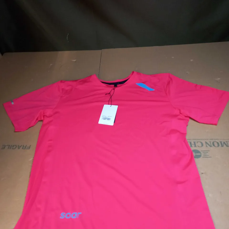 MENS SOAR TECH T-SHIRT SIZE M