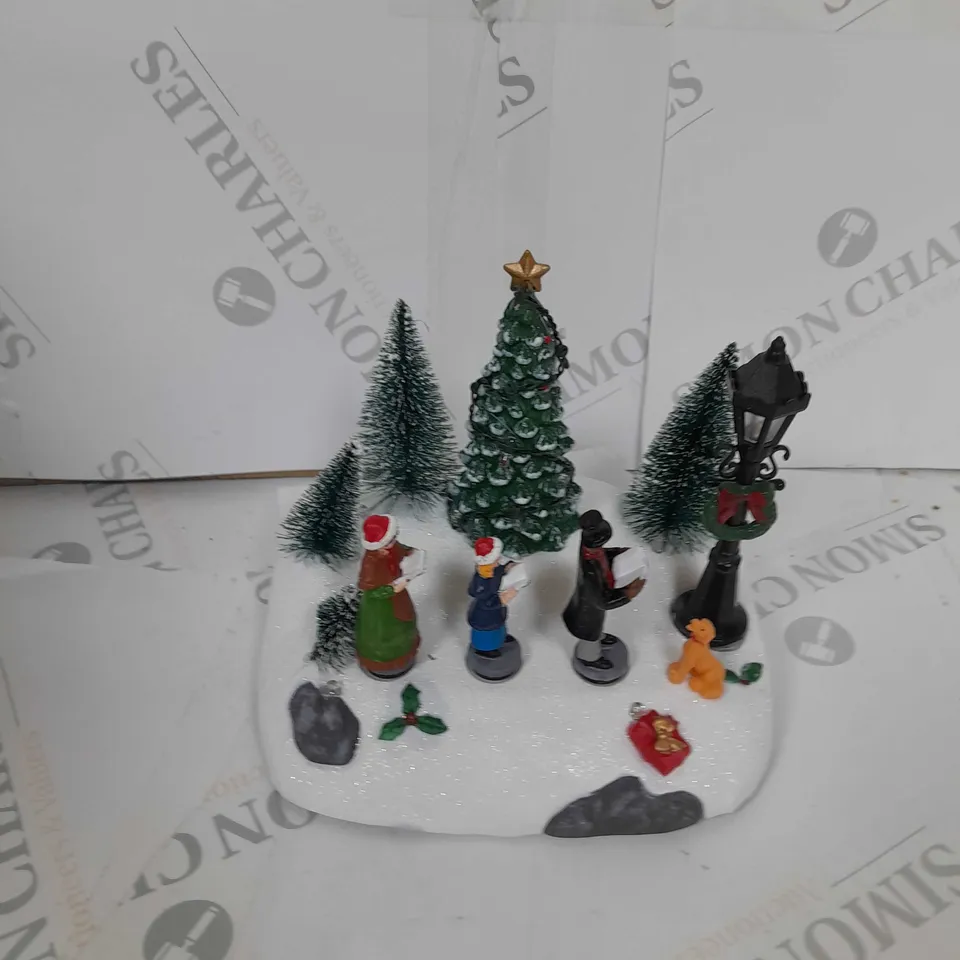 DESIGNER FESTIVE LED CHRISTMAS SCENE WITH MUSIC RRP £24.99