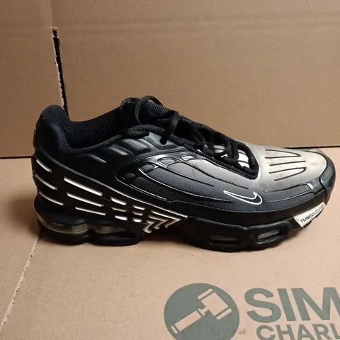 PAIR OF NIKE AIR MAX PLUS TN TUNED AIR TRAINERS β UK 10