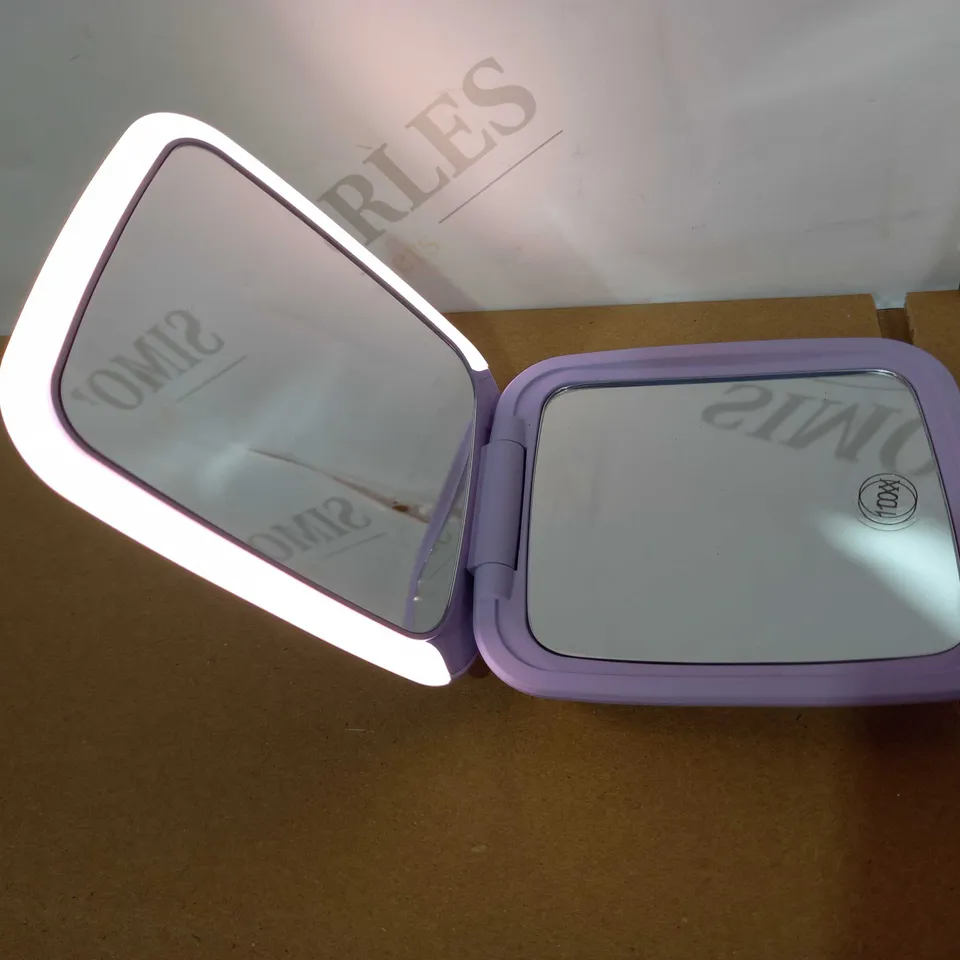 TILI DUAL MAGNIFICATION LED COMPACT MIRROR - LILAC