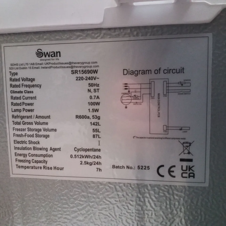 SWAN SR15690W 48CM WIDE, 144CM HIGH, 50/50 SPLIT COMPACT FRIDGE FREEZER - WHITE