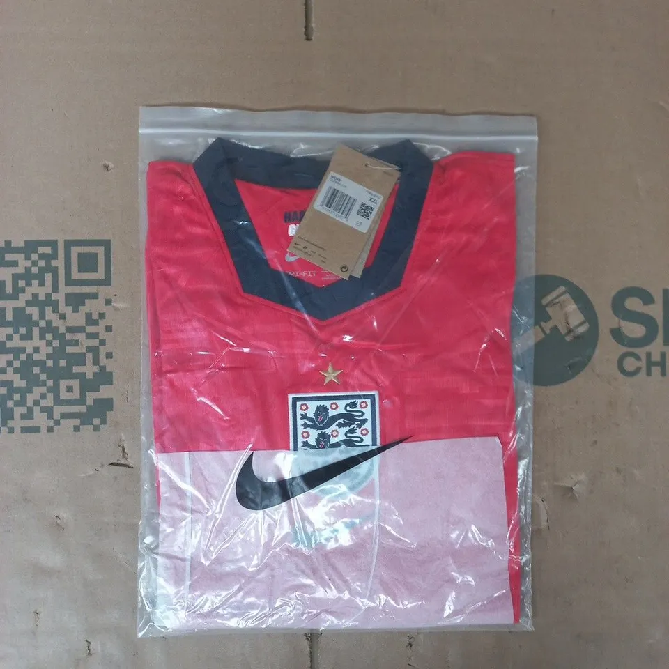 BAGGED NIKE ENGLAND FOOTBALL JERSEY IN RED SIZE XXL