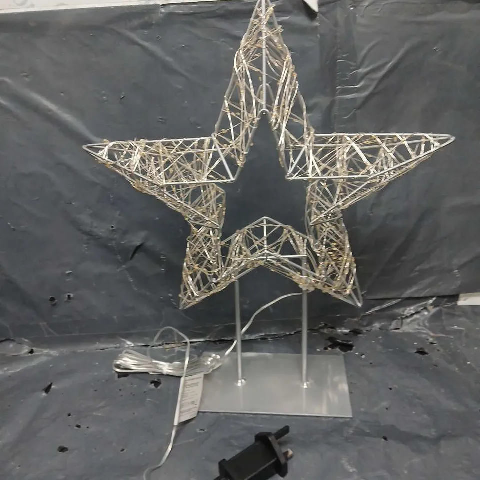 45 CM STAR ROOM LIGHT ON STAND CHRISTMAS DECORATION