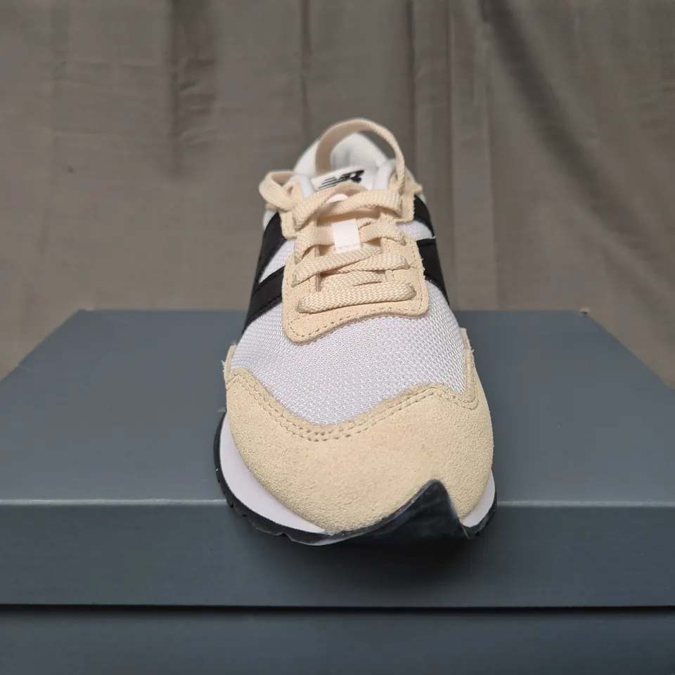 BOXED NEW BALANCE 237 TRAINERS IN BEIGE - SIZE 4