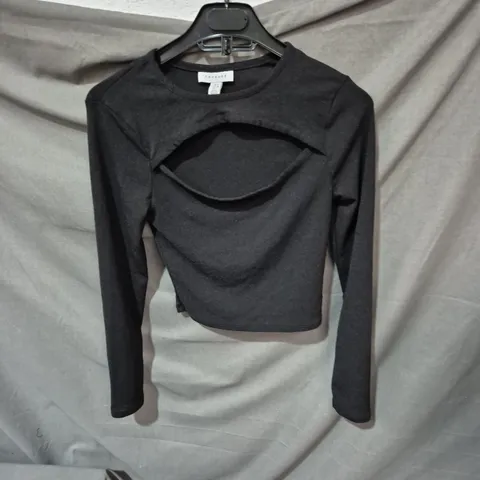 TOPSHOP BLACK CUTOUT FRONT CROP TOP – UK 8 (EU 36)