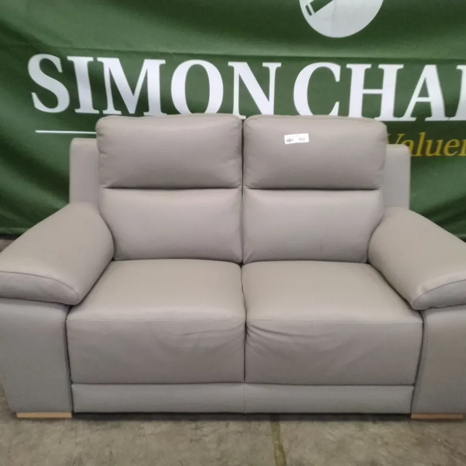 QUALITY ITALIAN DESIGNER MORENO 2 SEATER SOFA - LIGHT GREY LEATHER