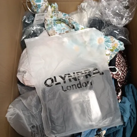 LARGE BOX OF APPROXIMATELY 25 ASSORTED CLOTHING ITEMS IN VARIOUS COLOURS, STYLES AND SIZES - COLLECTION ONLY