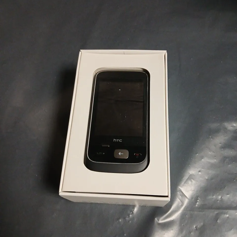 HTC SMART SMARTPHONE – BOXED (MOBILE PHONE)