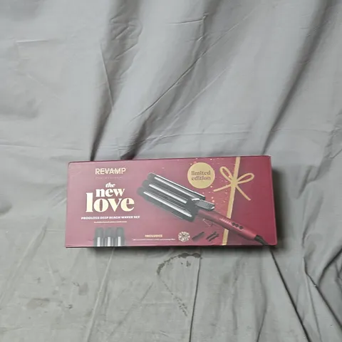 REVAMP THE NEW LOVE PROGLOSS DEEP BEACH WAVER SET – LIMITED EDITION