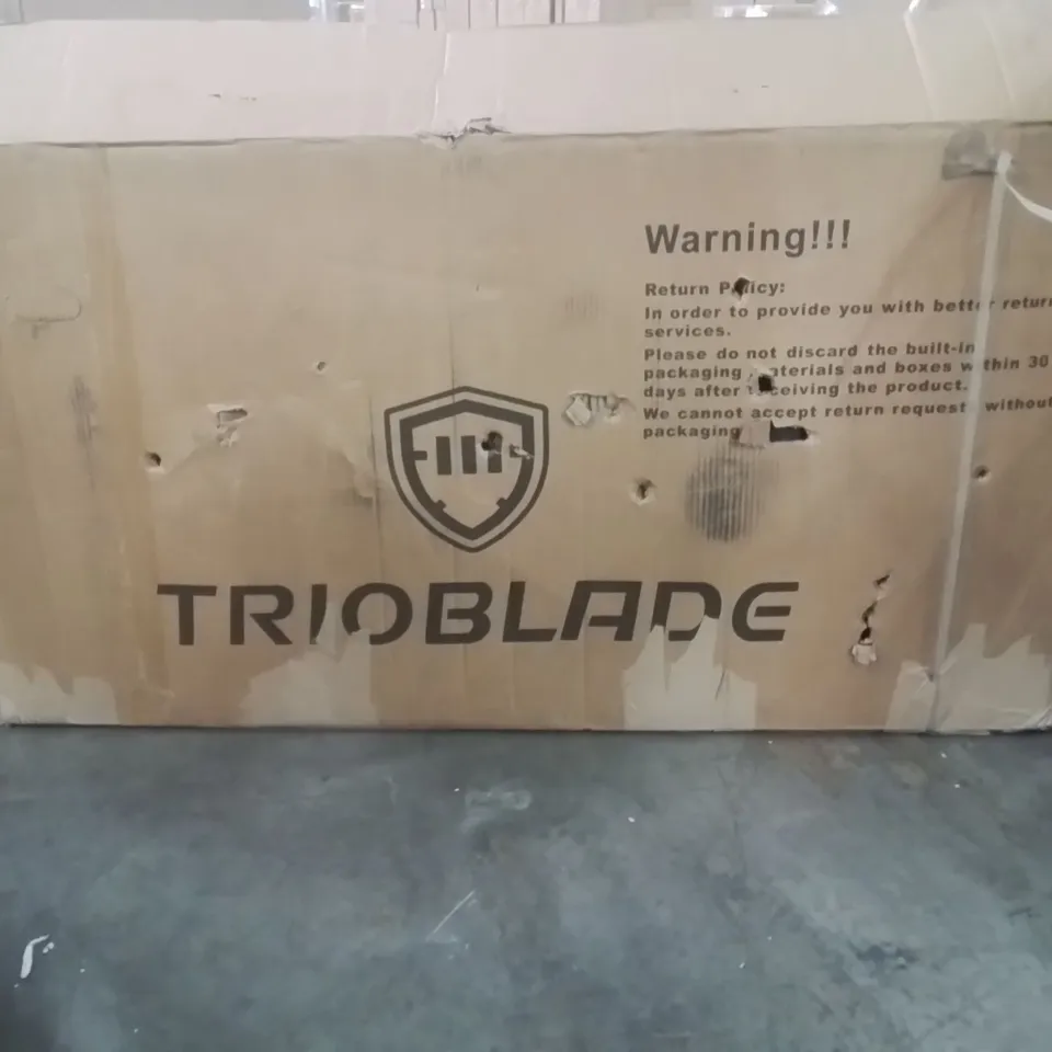 24 INCH TRIOBLADE BIKE BLACK