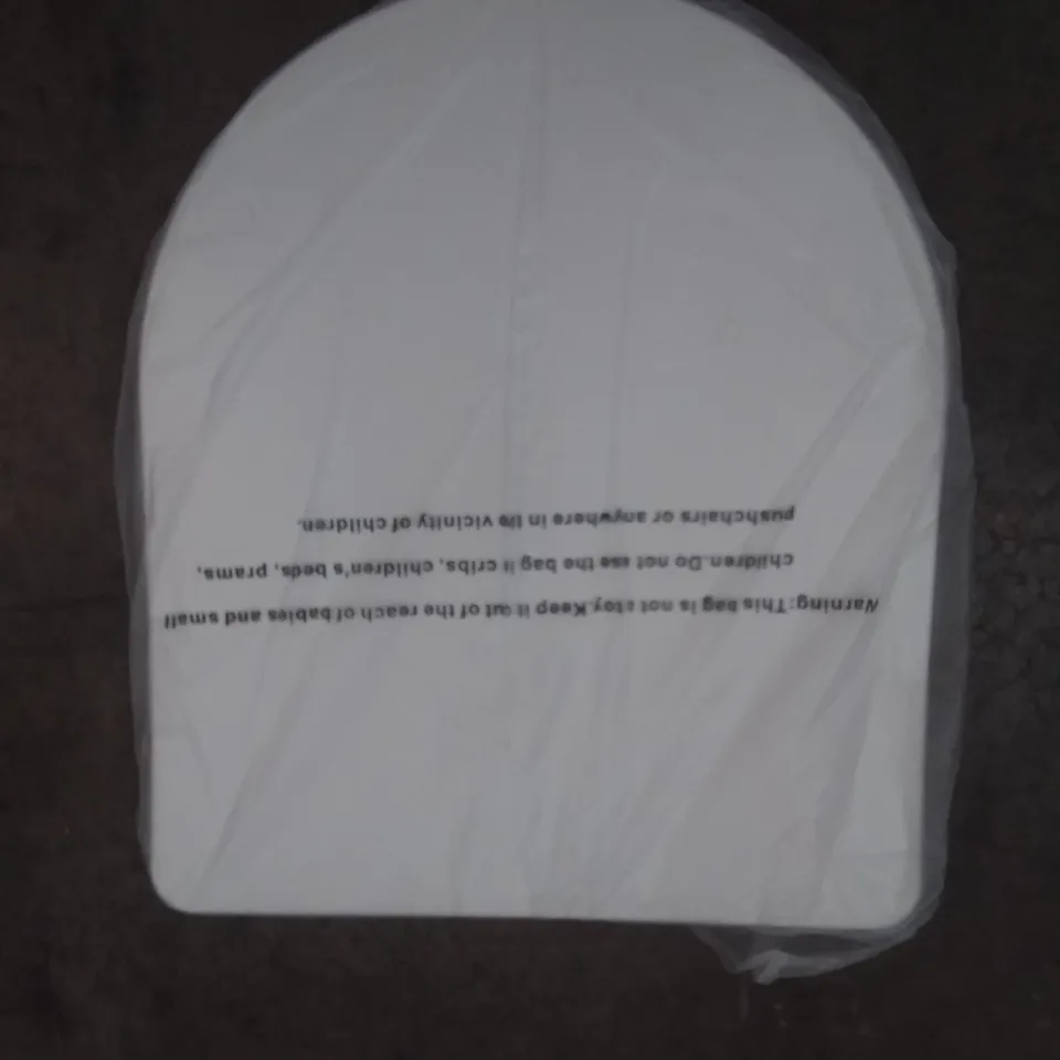 VERONA WALL HUNG SOFT CLOSE TOILET SEAT MATT WHITE SIZE: 42.3CM X 36CM