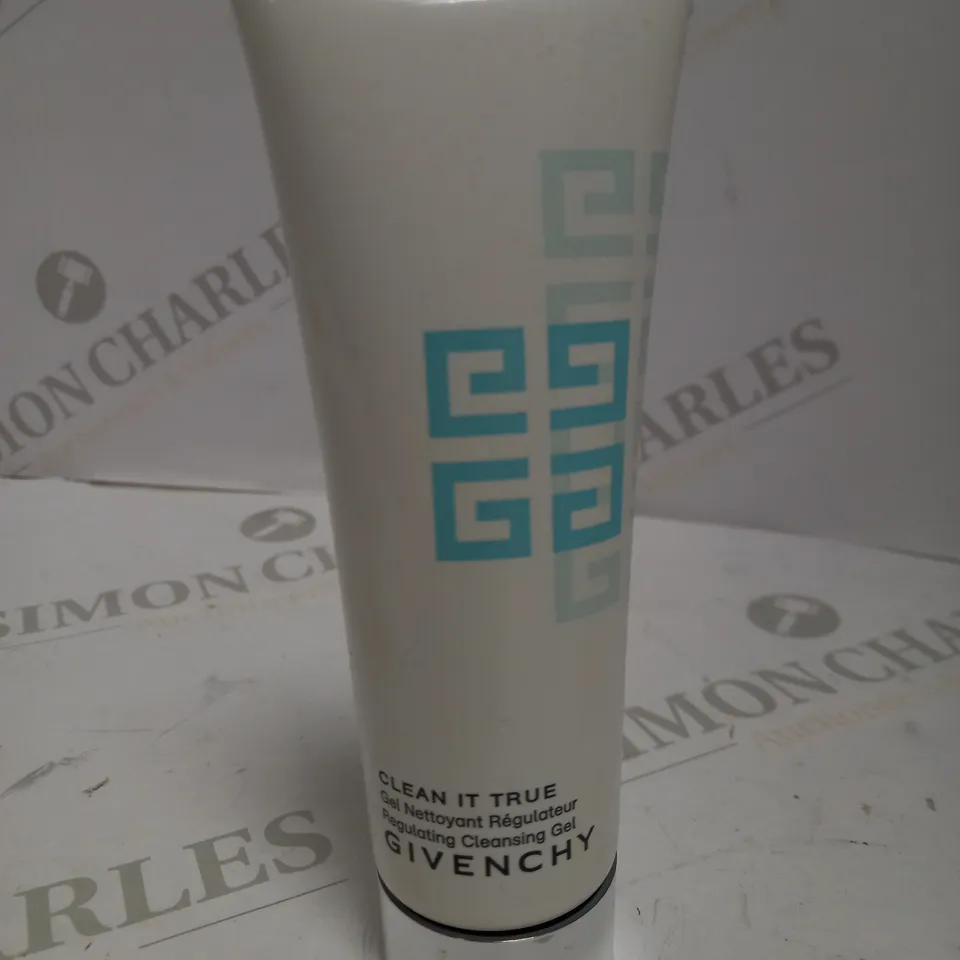 GIVENCHY CLEAN IT TRUE CLEANSING GEL 