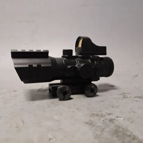 UNBRANDED RIFLE SCOPE IN BLACK WITH DOT SIGHT 