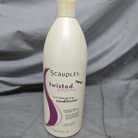 LOT OF 6 BOTTLES OF SCRUPLES TWISTED CURL ENERGIZING CONDITIONER - 1L PER BOTTLE