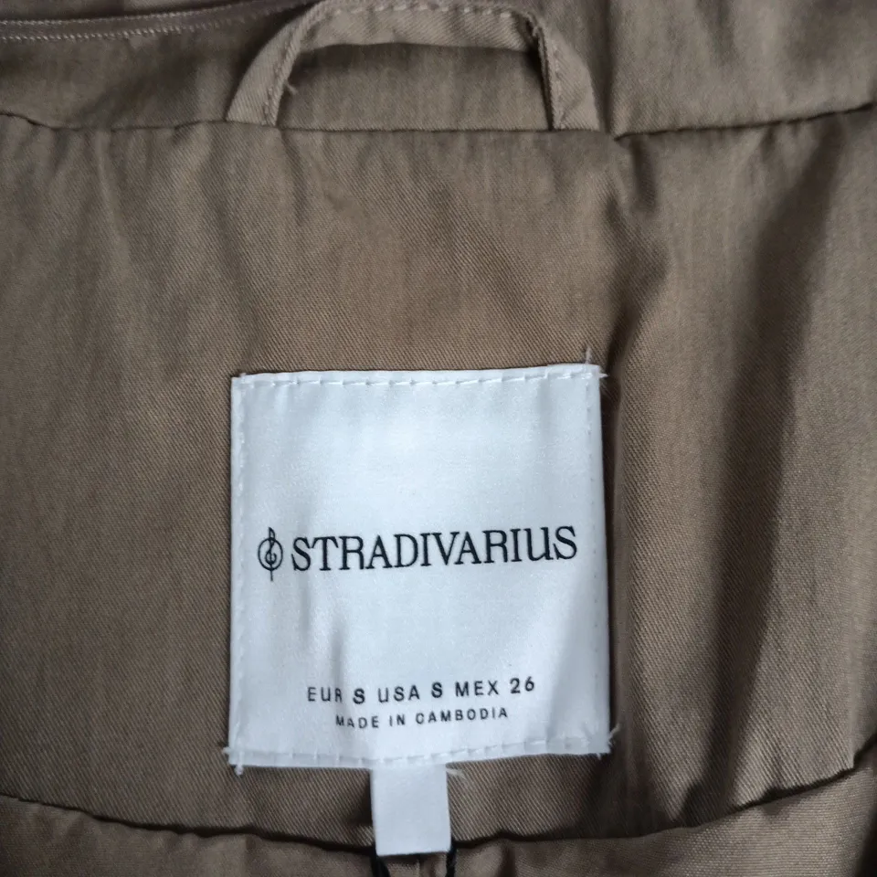 STRADIVARIUS WOMEN'S TRENCH COAT – BROWN, EU S / US S / MEX 26, MADE IN CAMBODIA