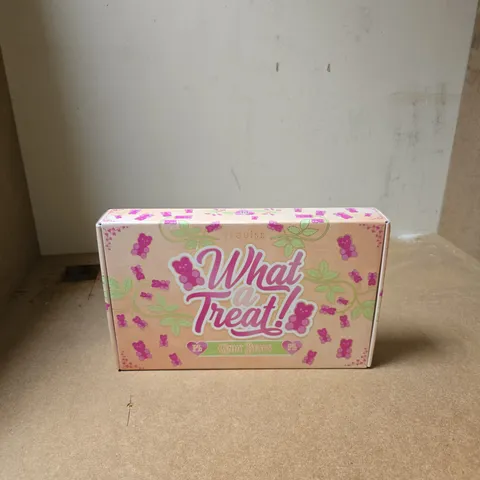 PLOUISE WHAT A TREAT! CANDY BEARS BOX