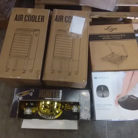PALLET OF ASSORTED ITEMS INCLUDING AIR COOLER, JUMBO 4 IN A ROW, SINGLE HOMIE INDUCTION COOKER, QUICKDRAW WOODEN CROQUET SET, DART GAME, VIFLYKOO VINTAGE TURNTABLE