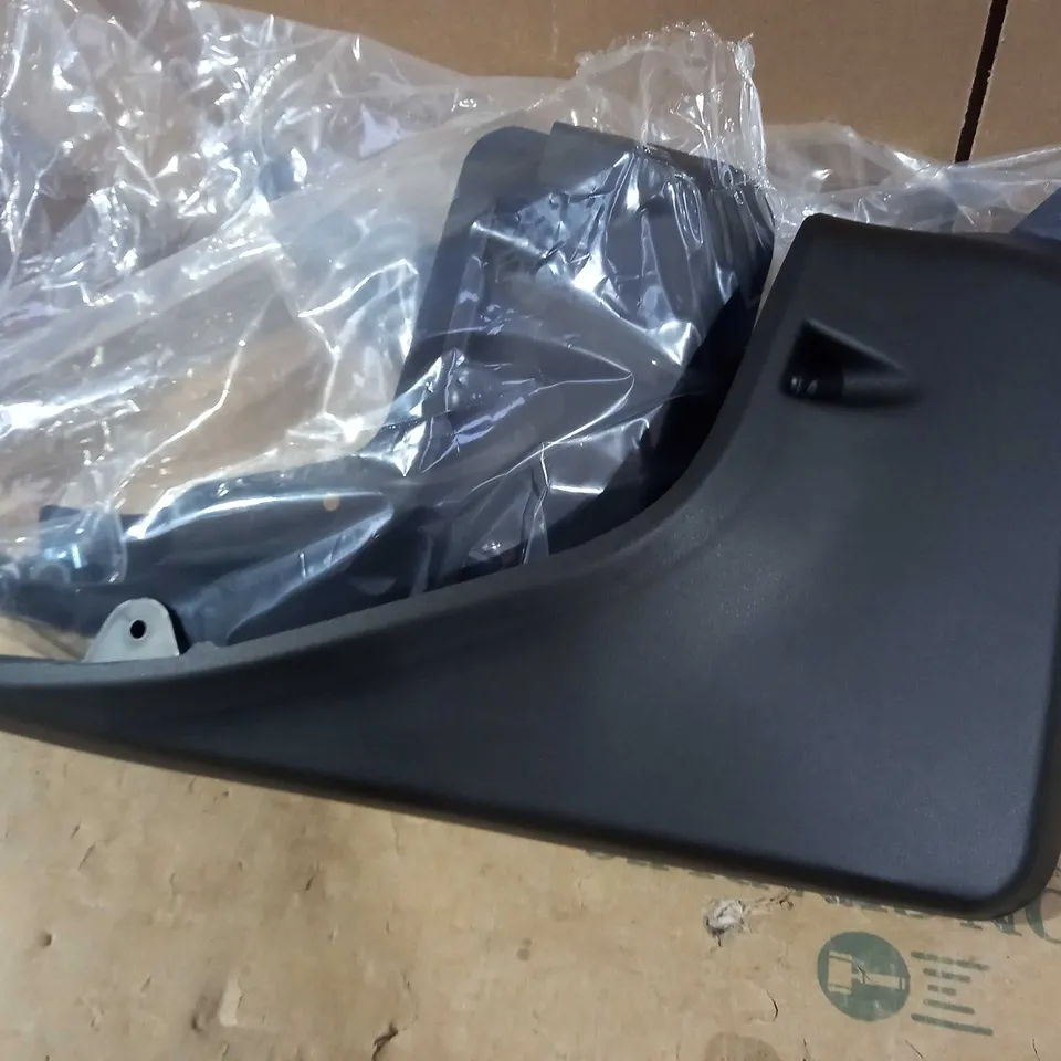 BLACK CAR TRIM 4x PIECES 