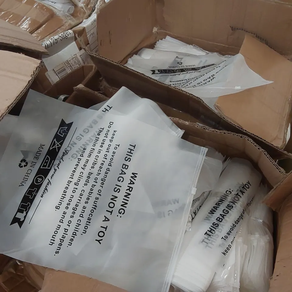 PALLET CONTAINING A VERY LARGE QUANTITY OF ZIP LOCK CLOTHES BAGS ECT