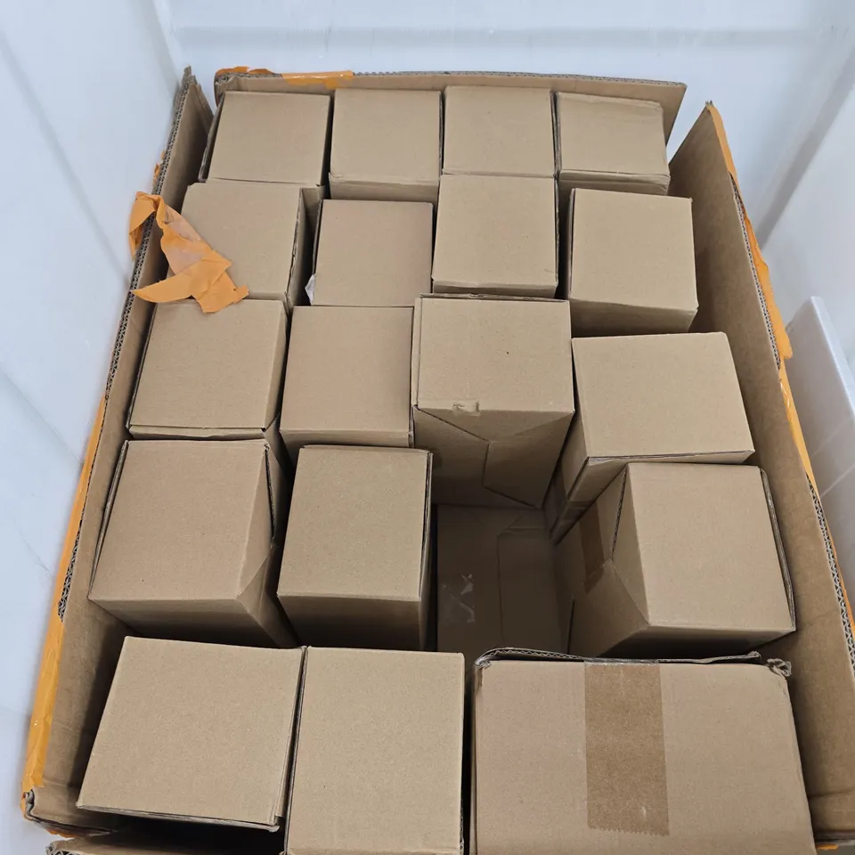 LARGE QUANTITY OF ASSORTED MINIATURE ICE CUBE TRAYS 