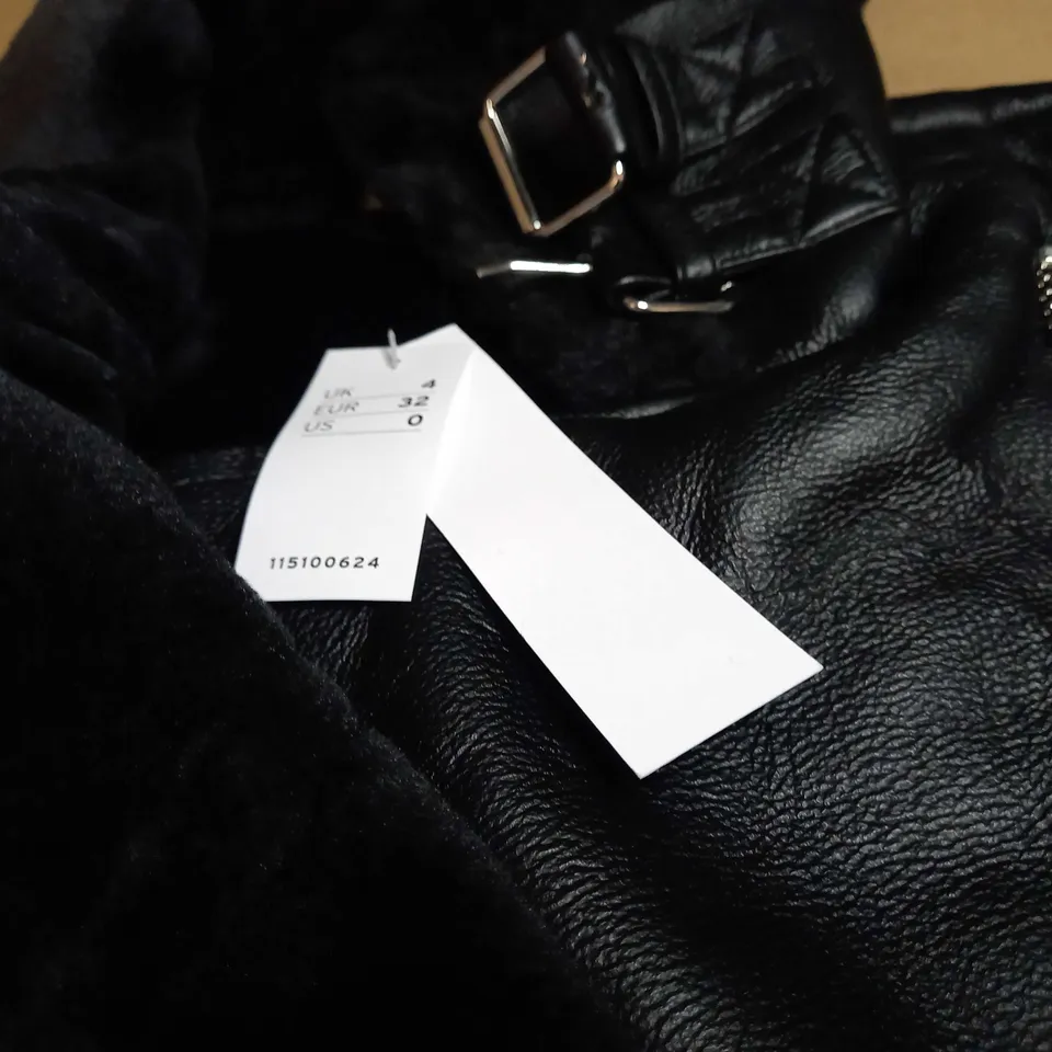 TOPSHOP BLACK FAUX LEATHER/FAUX FUR LINED JACKET - SIZE 4
